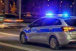 Uderzyła w wojskowy pojazd. Miała 3,2 promila