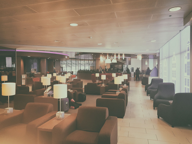 KLM, salonik KLM Crown Lounge w Amsterdamie