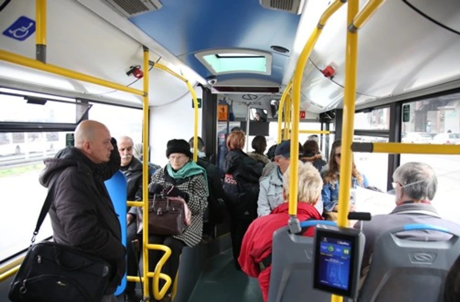 "Grad je toliko veliki i prostran da moram uvek da idem autobusom": Iz gradskog prevoza
