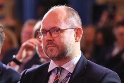 prezydencki minister tak reaguje na krytykę. "bagno"