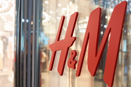 Innowacyjna funkcja w aplikacji H&M. Dobierze ubrania na podstawie zdjęć