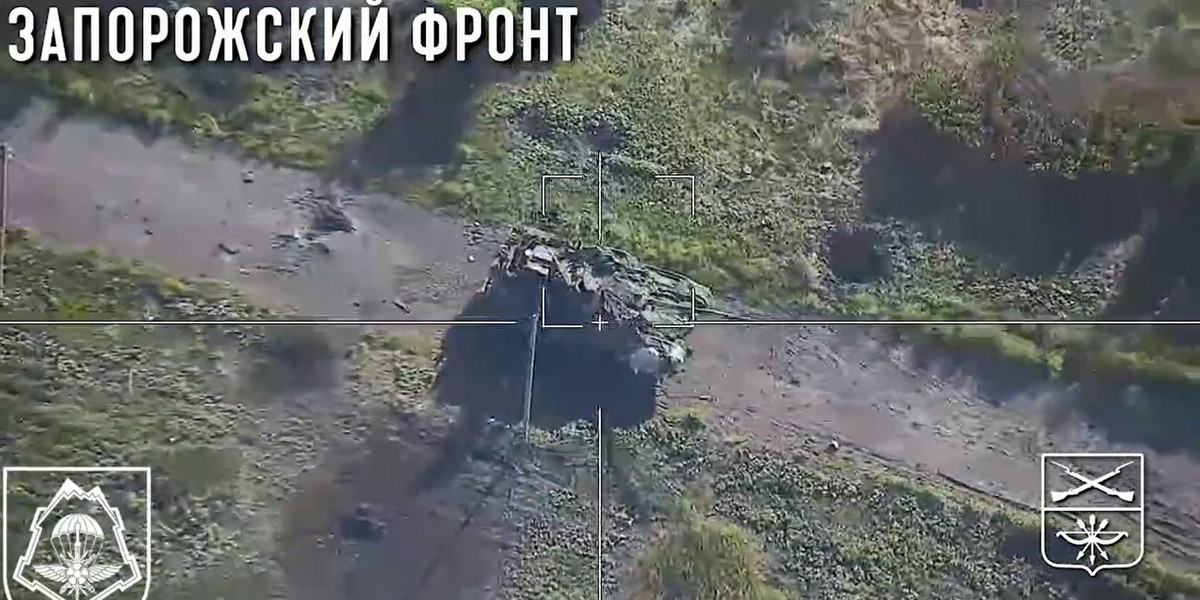 Rosjanie wysadzili własny czołg.