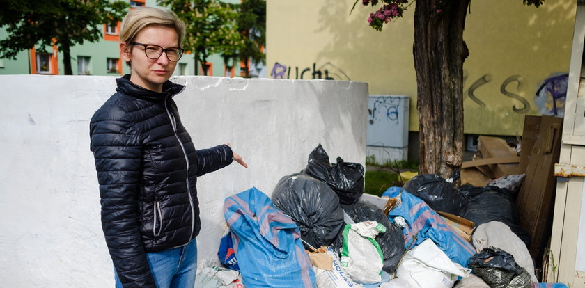 Śmieciowy pat w Rudzie Śląskiej. Miasto tonie w odpadach, mieszkańcy wściekli na urzędników