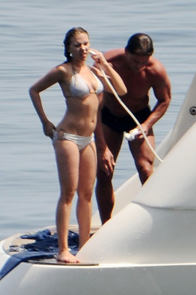 Scarlett Johansson w bikini