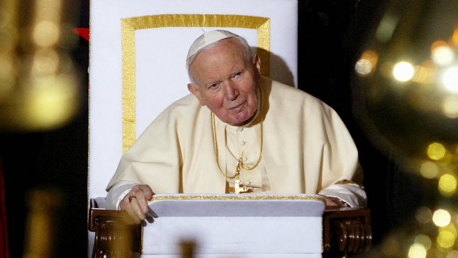 Papież Jan Paweł II odszedł 19 lat temu