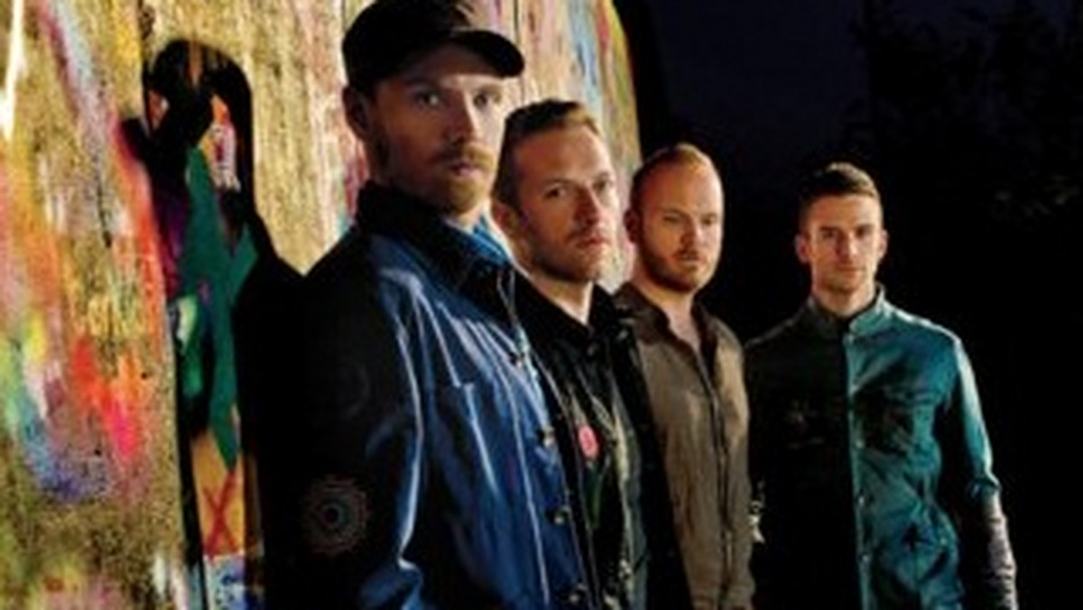 Utwór "Paradise" grupy Coldplay po raz pierwszy wspiął się na szczyt brytyjskiej listy najpopularniejszych singli.