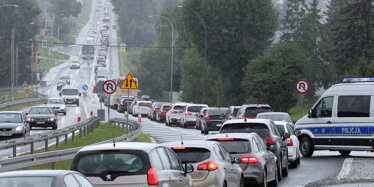 Korki na drogach wskazują jedno. To koniec wakacji