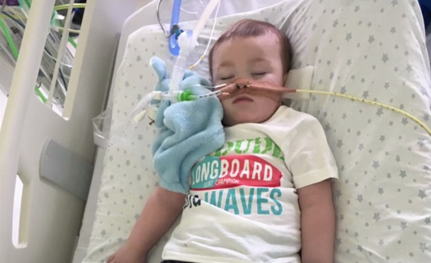 Alfie Evans († 2 l.)