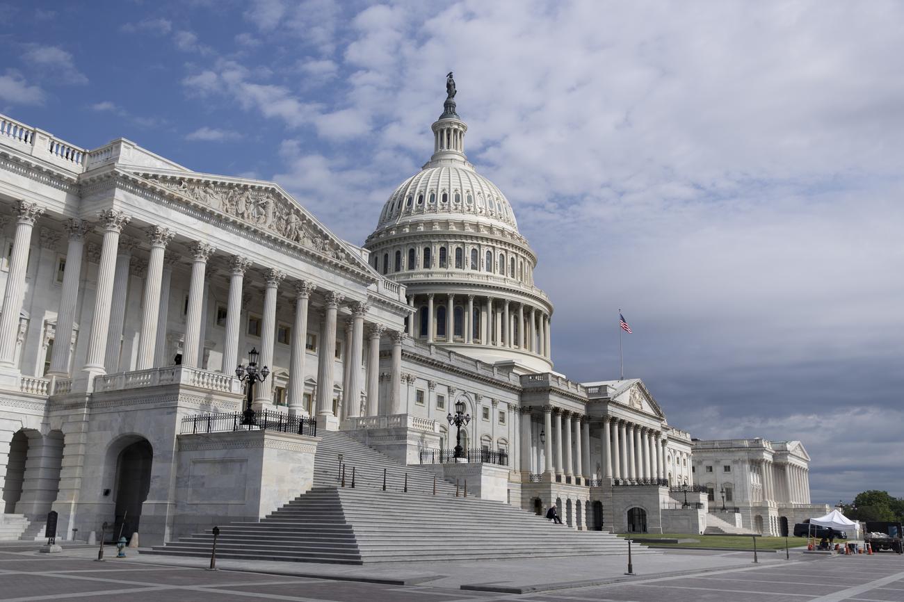 Izbegnut rizik od istorijskog bankrota: Senat SAD usvojio zakon o povećanju limita duga