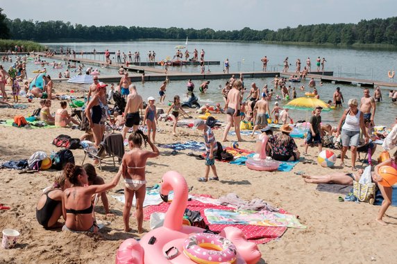 Upał nad jeziorem Mierzyńskim