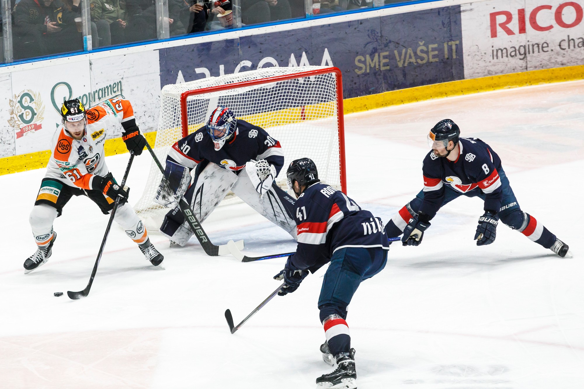 Tipos extraliga štvrťfinále play-off: HC Slovan Bratsialava - HC Košice.