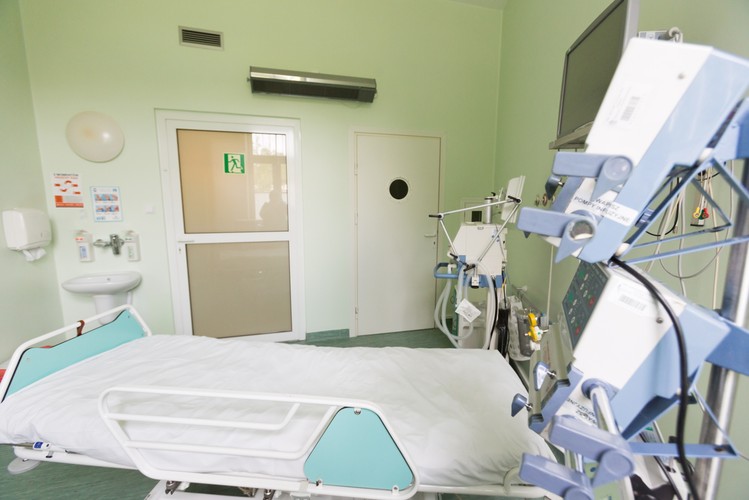 Szpital Uniwersytecki w Krakowie. Izolatka do leczenia pacjentów z chorobami zakaźnymi