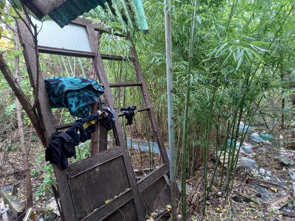 Ulaz u kuću u kojoj su živeli 