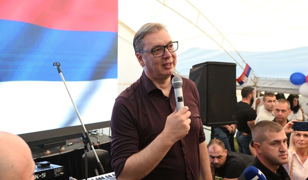 Aleksandar Vučić na skupu u selu Drežnik kod Užica