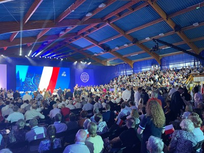 Program PiS gwarantuje 'Bezpieczną przyszłość Polaków'