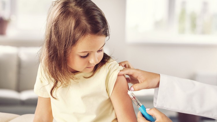 gyerek influenza elleni oltóanyag oltás hírek