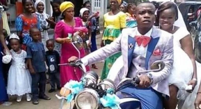 Bride excited as ‘broke’ groom carries her on a motorbike