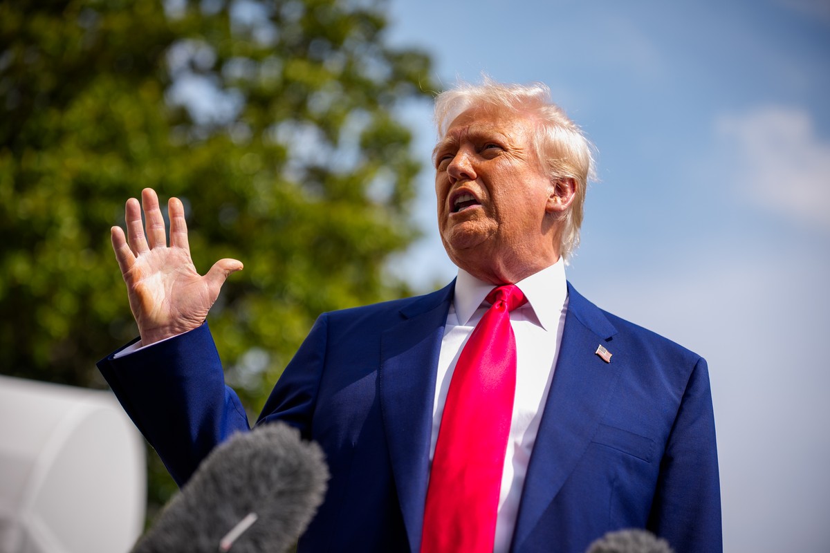 Bezprecedensowy ruch Trumpa w Fed. Rynki reagują, ekspert ostrzega przed skutkami
