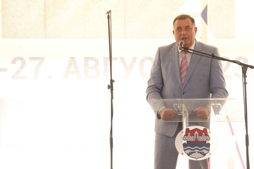 Milorad Dodik. Kočićev zbor, Manjača