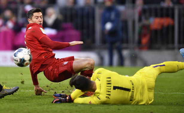 Liga niemiecka: Dwa gole Lewandowskiego, Bayern znów wygrał [WIDEO]