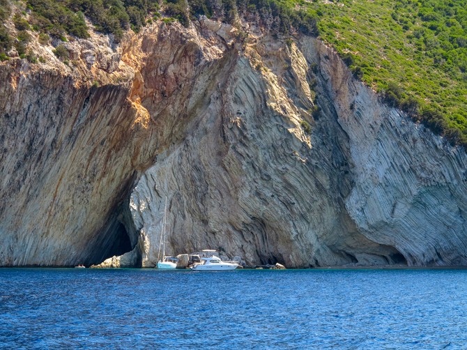 Atokos