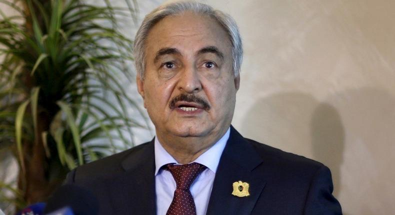 Libyan General Khalifa Haftar, chief of the army loyal to the internationally recognized government, speaks during a news conference in Amman, Jordan August 24, 2015. REUTERS/Muhammad Hamed
