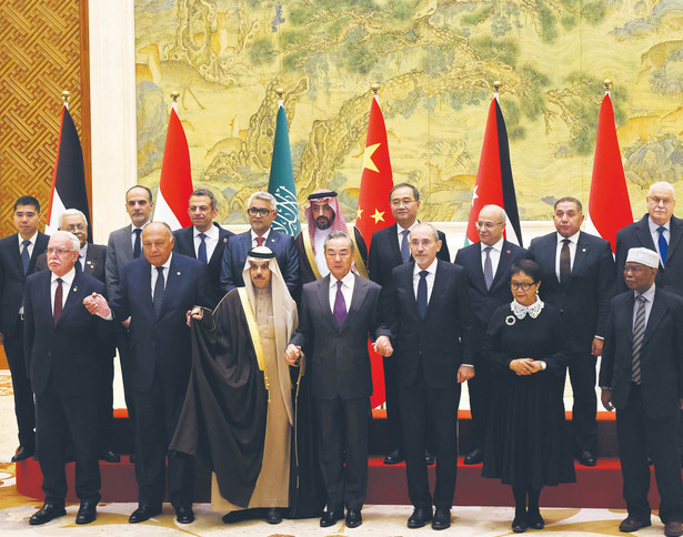 Pekin przyjął delegację państw arabskich