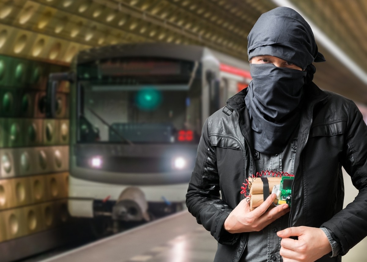 Przy liczącej kilka tysięcy kilometrów trasie pojawić się może nawet kilkanaście milionów widzów. Strzec ich ma ponad 20 tys. ludzi, w tym jak podało Polskie Radio po raz pierwszy w historii jednostki antyterrorystyczne Żandarmerii.