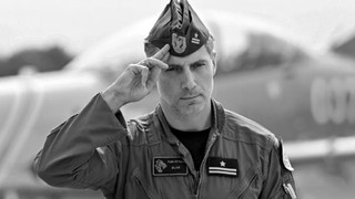 Śmierć pilota F16 w Radomiu: odczytano zapisy z czarnych skrzynek samolotu majora Krakowiana