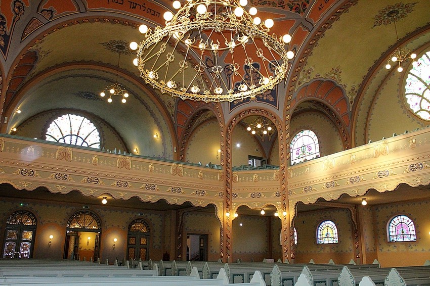 Raskošna untrašnjost sinagoge