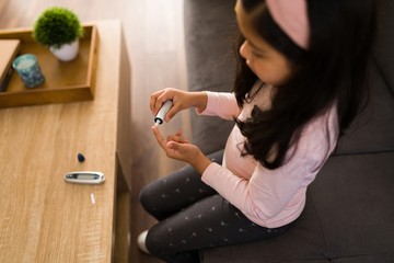 A cukorbeteg gyerekek hamarabb serdülnek - derül ki egy új kutatásból