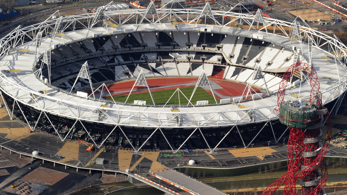 Stacja BBC wpadła na niekonwencjonalny pomysł propagowania igrzysk w Londynie. Specjalny autobus podróżuje po kraju śladem sztafety z ogniem i każdy może w nim nagrać życzenia dla brytyjskich sportowców oraz zrobić sobie zdjęcie ze Stadionem Olimpijskim w tle.