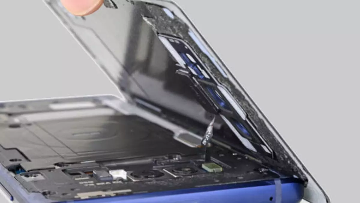 Samsung Galaxy Note 9 rozebrany przez iFixit. Jak wypada pod kątem naprawy?