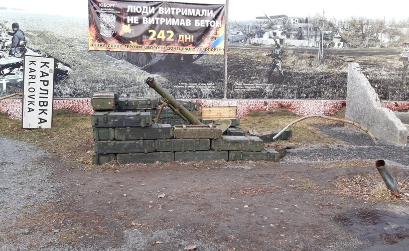 242 dni - tyle trwała obrona lotniska w Doniecku