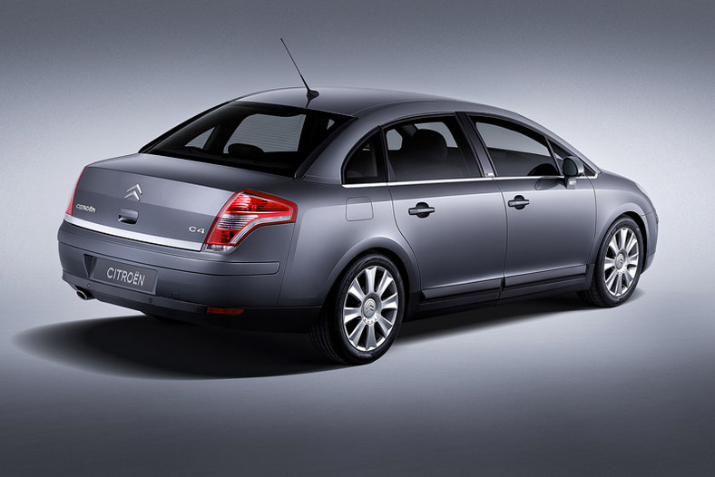 Citroen C4 Sedan: chiński atak