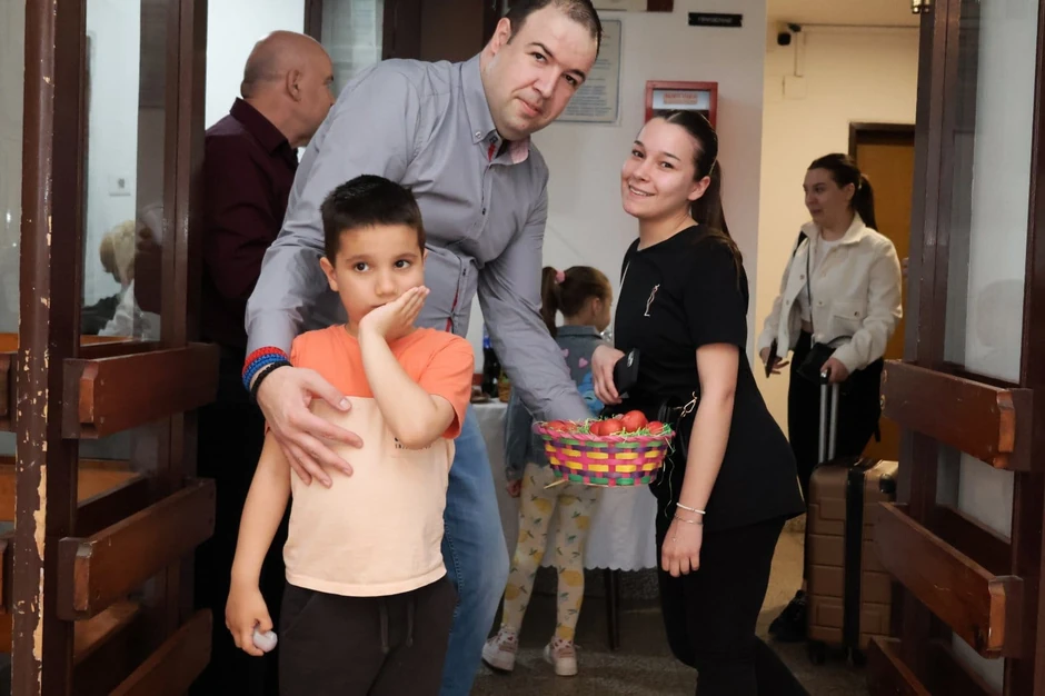 Peto komšijsko okupljanje u gradu Nišu u višespratnici 