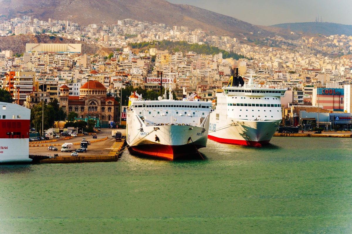 Port w Pireusie