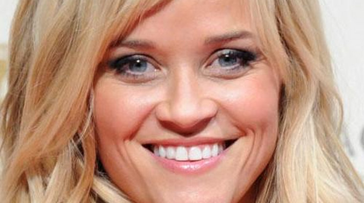 Reese Witherspoon ebben a ruhában volt a BAFTA szépe