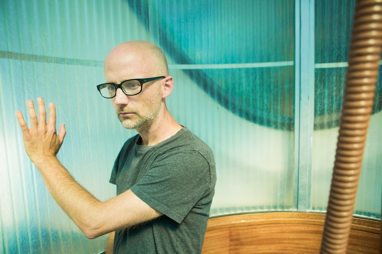 Moby na zdjęciach z nowej sesji