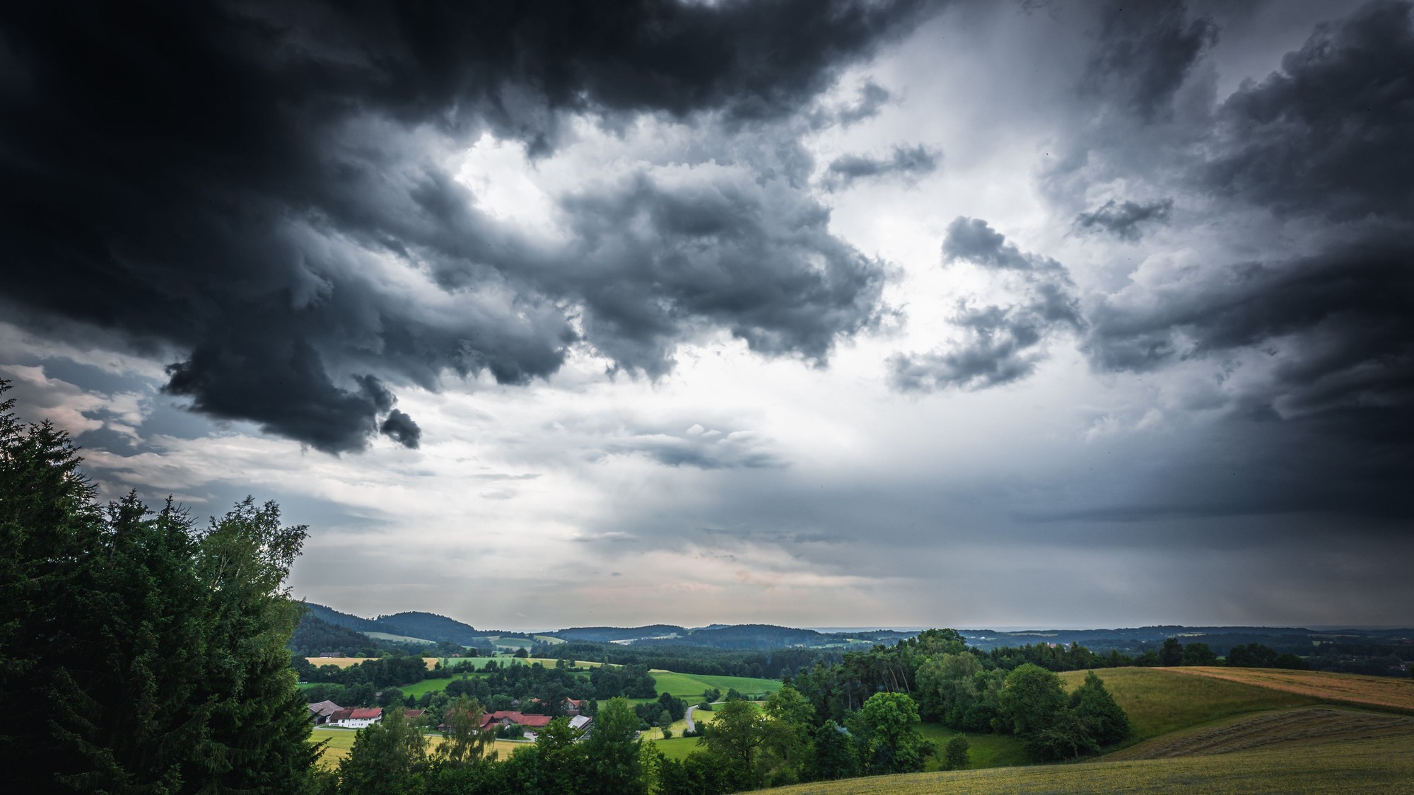 Na Slovensku sa treba pripraviť na dážď. (ilustračné foto)