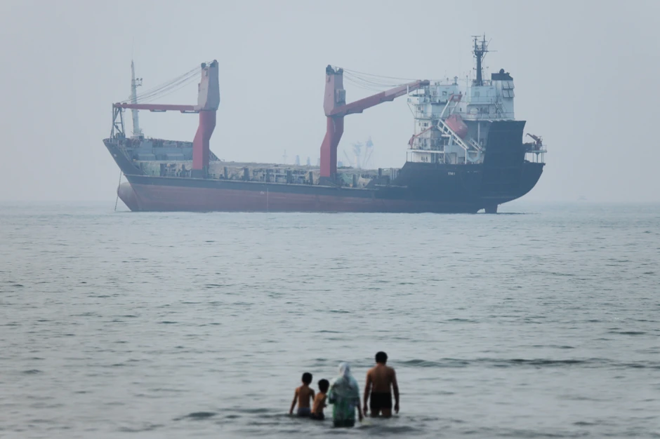 Ormuski moreuz, tanker