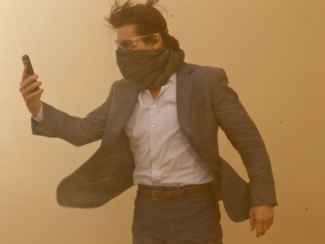 Tom Cruise w w 'Mission: Impossible - Ghost Protocol'