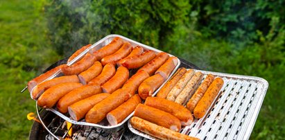 Ogromny błąd podczas grillowania. Absolutnie nigdy tego nie rób