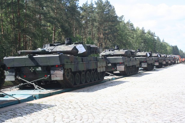 Transport czołgów Leopard 2A4 i 2A5