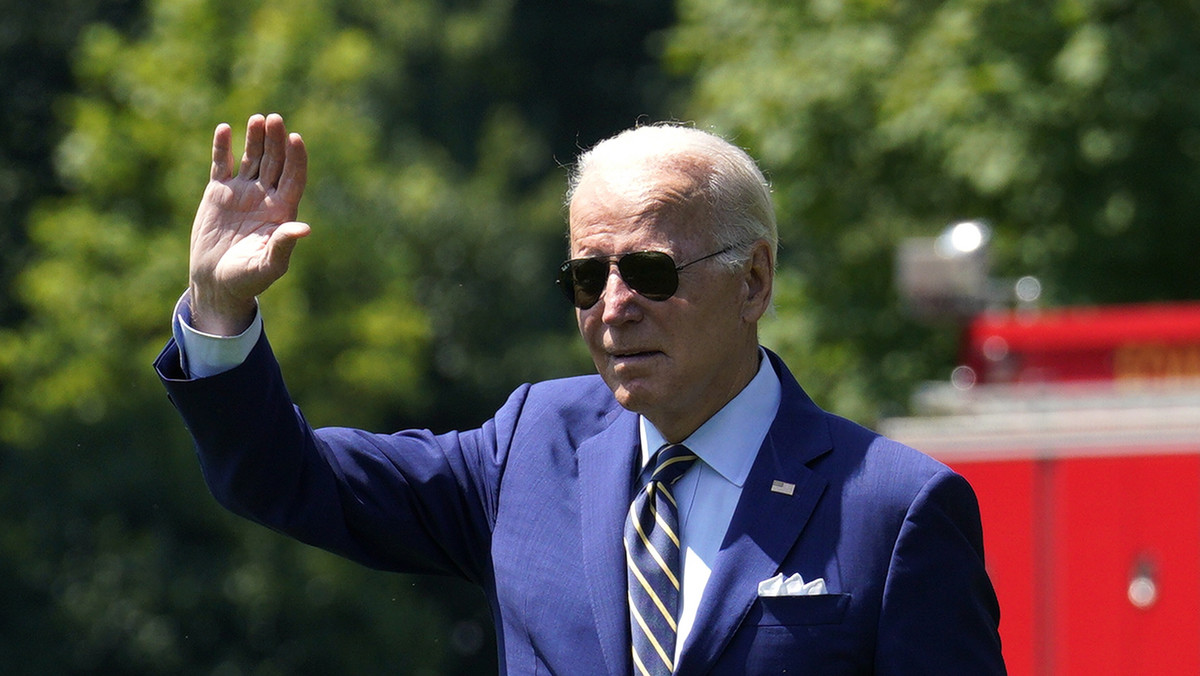 Joe Biden zatwierdził pomoc dla Ukrainy. Wyśle zabójczą broń i  drony-kamikaze - Wiadomości