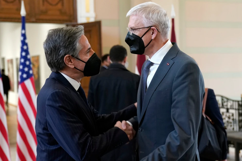 Entoni Blinken sa premijerom Latvije Krisjanisom Karinsom