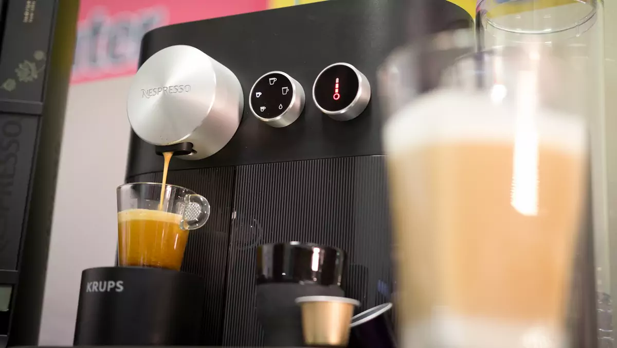 Nespresso Expert&Milk – recenzja ekspresu do kawy