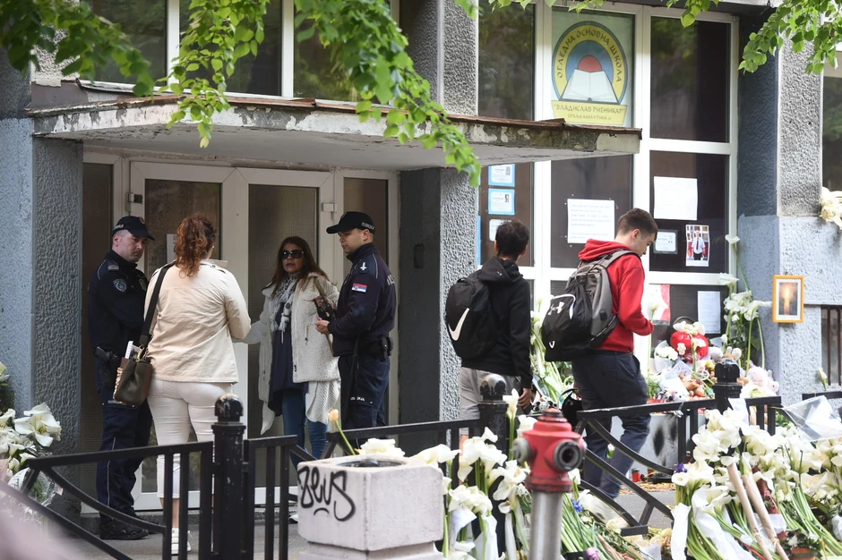 Pucnjava u OŠ "Vladislav Ribnikar"