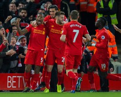 Liga angielska: Remis Liverpoolu, Manchesteru City w "10" pokonał Burnley