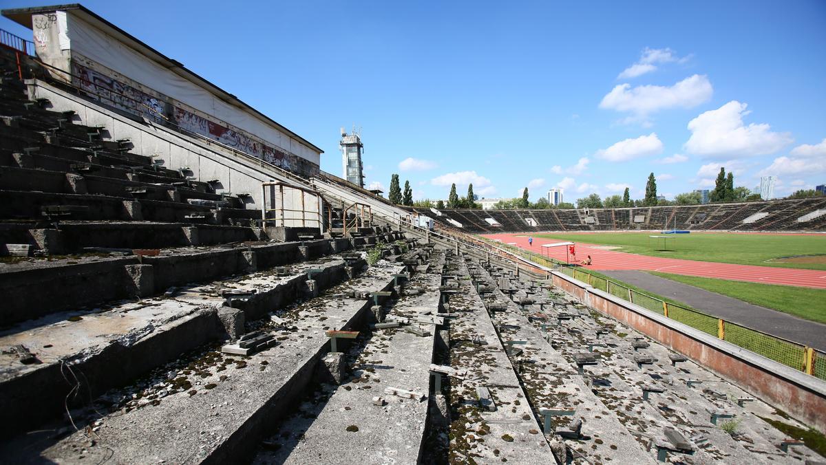 Trybuny na stadionie Skry